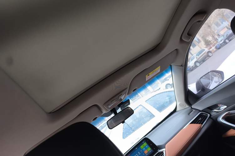 Used Baojun 510 2017 1.5L Automatic Luxury Model Headliner