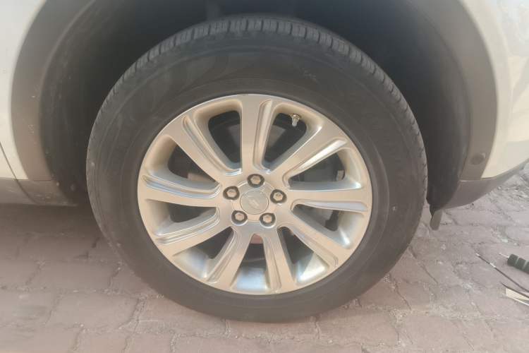 Used Land Rover Discovery Sport 2019 240 PS PURE Edition China VI Standard Right Front Wheel Hub