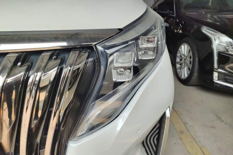 Used GAC Trumpchi M8 2021 Master Series 390T Prestige Edition Left Front Headlight