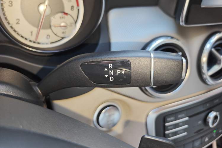 Used Mercedes-Benz GLA 2016 GLA 200 Sport Edition Gear Lever