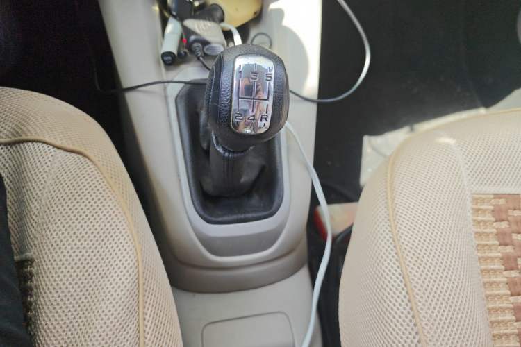 Used Citroen Elysee 2014 1.6L Manual Fashion Edition Gear Lever