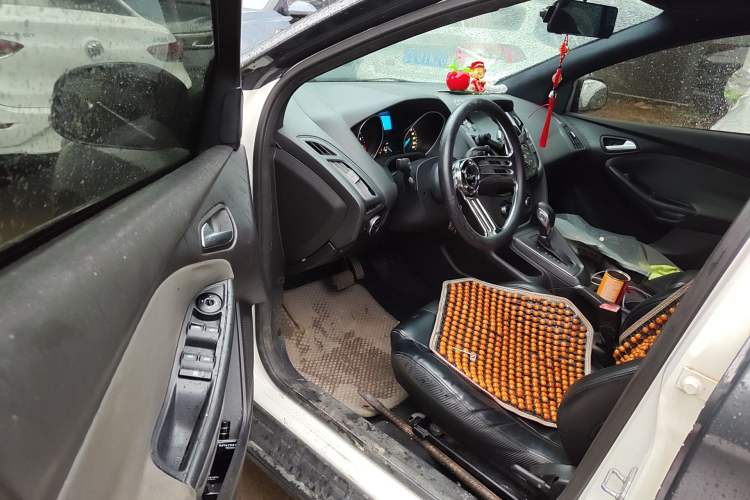 Used Ford Focus 2012 Hatchback 1.6L Automatic Comfort Model