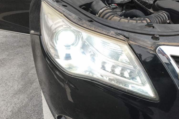 Used Roewe 950 2012 2.4L Luxury Edition
