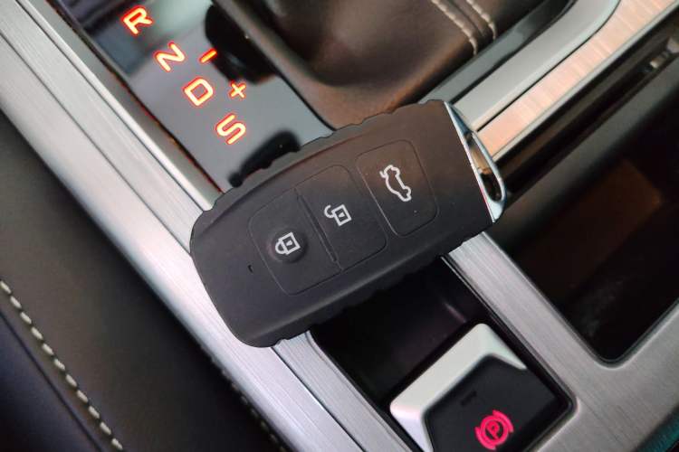 Used Bestune X40 2019 1.6L Automatic Luxury Edition China VI
