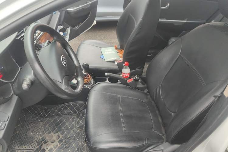 Used Kia K2 2015 Sedan 1.4L MT GLS Left Front Seat