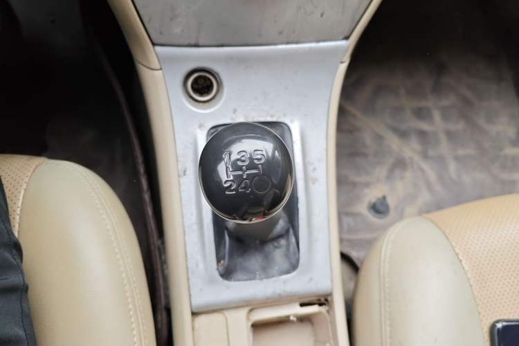 Used Toyota Corolla EX 2013 1.6L Manual Excellence Edition Gear Lever