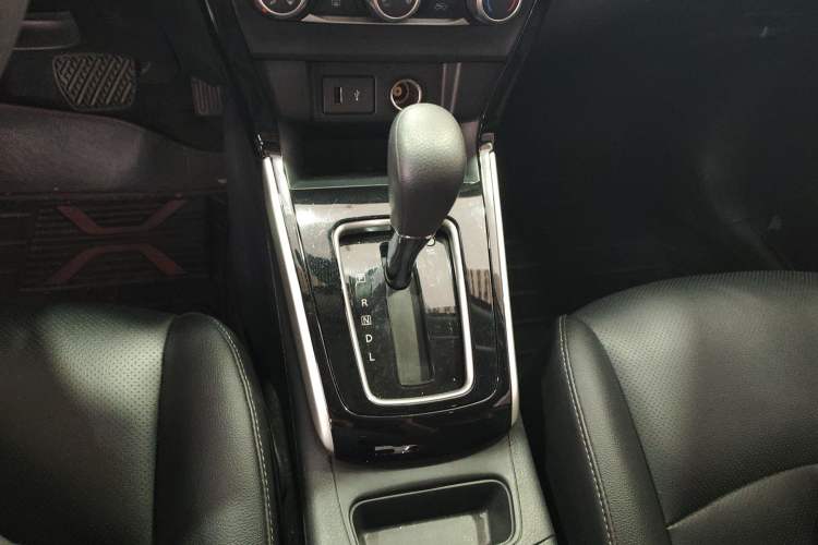 Used Nissan Sylphy 2024 Classic 1.6XL CVT Luxury Edition Gear Lever