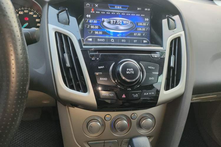 Used Ford Focus 2012 Sedan 1.6L Automatic Comfort Model Audio And AC Panel