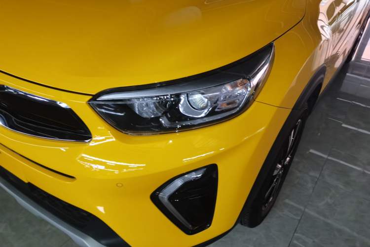 Used Kia kx1 Stonic 2021 1.4L CVT Sunroof Model