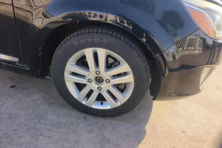 Used Chery Arrizo M7 2015 2.0L CVT Wide Enjoyment Edition 232 Seats