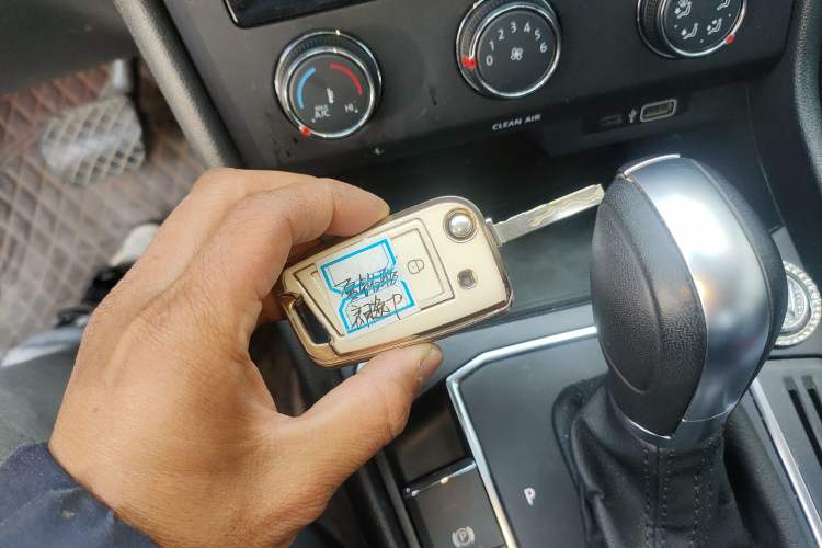 Used Volkswagen Lavida 2023 Revised Version 1.5L Automatic 5 Millionth Edition Vehicle Key