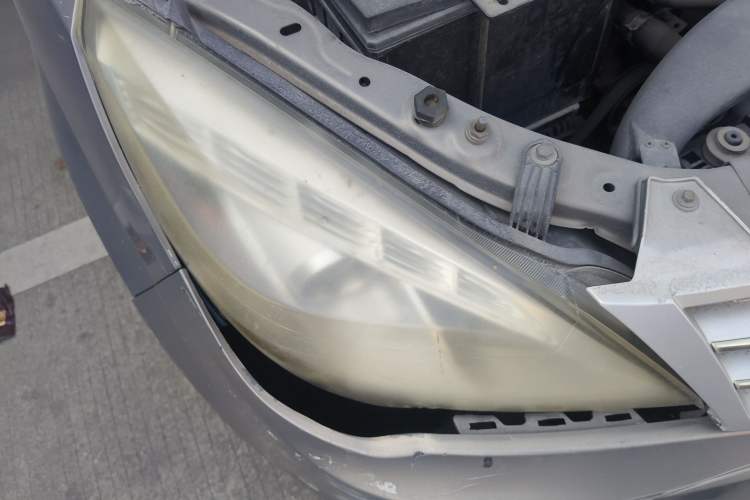 Used BAIC Weiwang M20 2013 1.5L Practical Version BJ415A Right Front Headlight