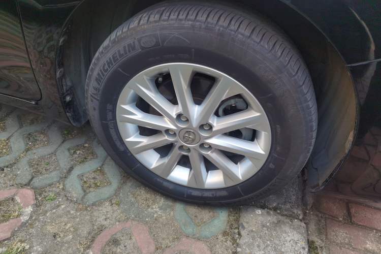 Used Toyota Camry 2015 Dual-Engine 2.5 HG Luxury Navigation Edition