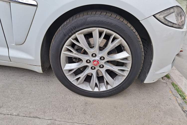 Used Jaguar XF 2014 XF 2.0T Luxury Edition
