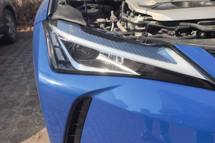 Used Lexus UX 2020 260h Explore & Adventure Edition
