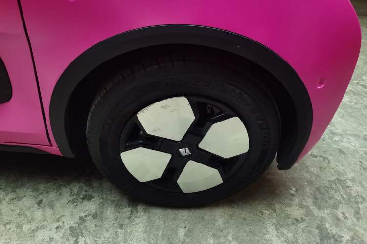 Used Baojun KiWi EV 2023 DJI Edition Lithium Iron Phosphate
