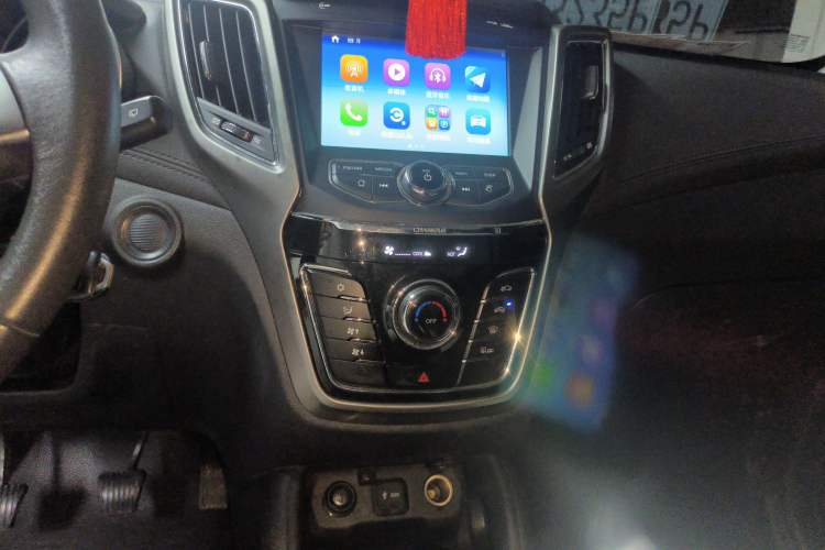 Used CHANGAN CS35 2017 1.6L Manual Luxury Model
