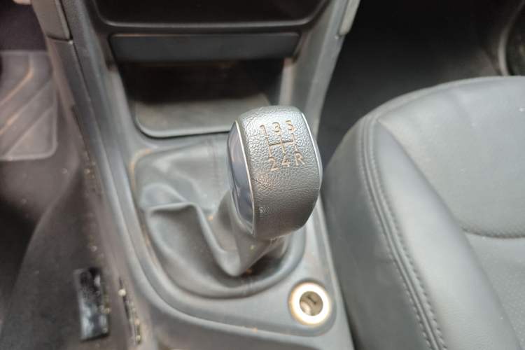 Used Peugeot 308 2014 Enjoy Edition Classic 1.6L Manual YouShang Model
