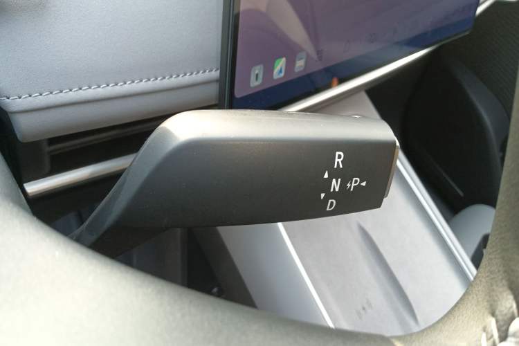 Used Nissan N7 2025 625 Pro Gear Lever