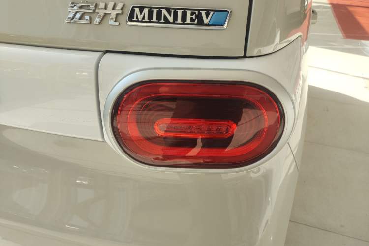 Used Wuling Hongguang MINIEV 2024 3rd Generation 215km Youth Edition