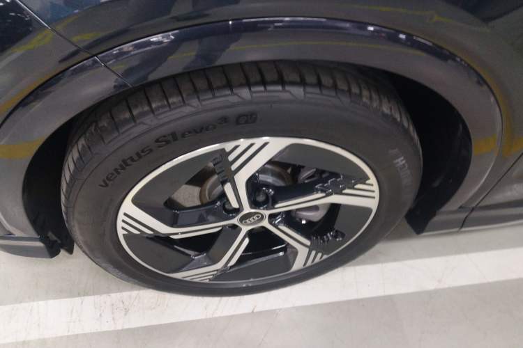 Used Audi Q4 e-tron 2024 50 e-tron quattro Creation Edition Midnight