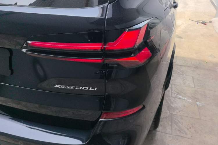 Used BMW X5 2023 xDrive 30Li Luxury M Sport Night Edition Package
