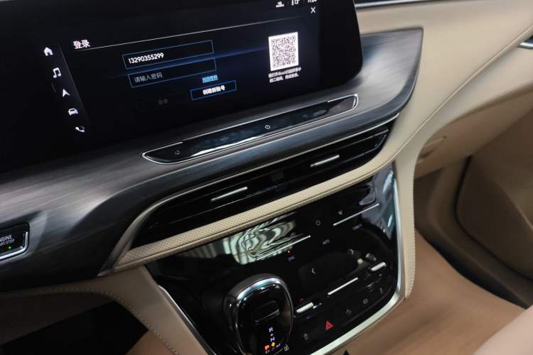 Used Buick GL8 2022 ES Landtrek 653T Luxury Edition
