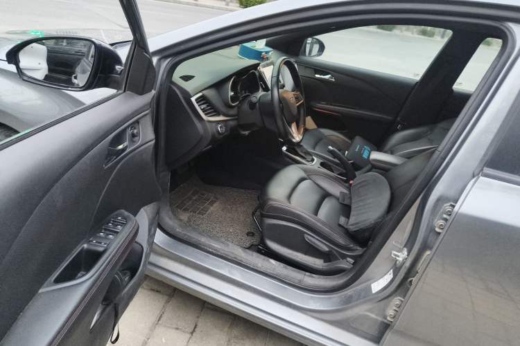 Used Chevrolet Monza 2019 RS 330T Automatic Comfort Edition China VI Standard Driver Seat