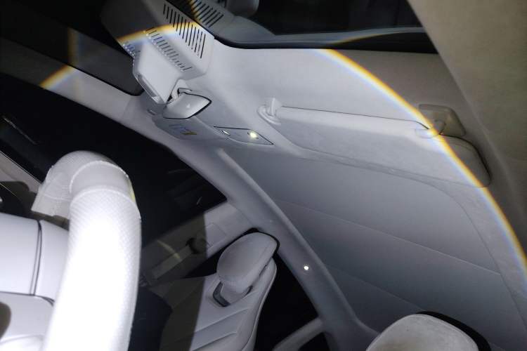 Used Hima Luxeed R7 2024 All-Electric 802 km Max
