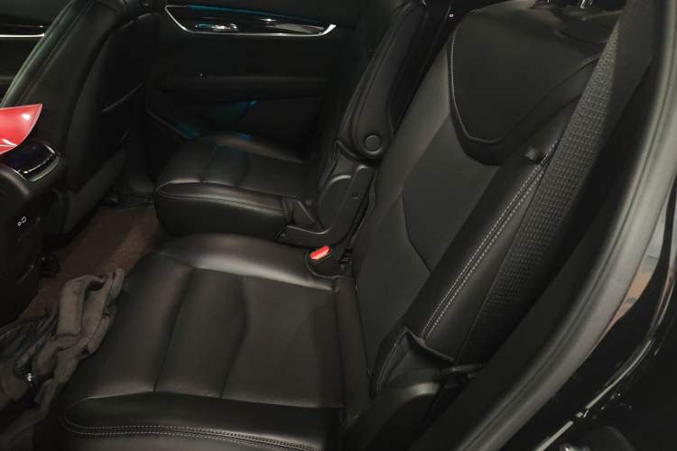 Used Cadillac XT6 2021 2.0T Six-Seater Four-Wheel-Drive Luxury Version
