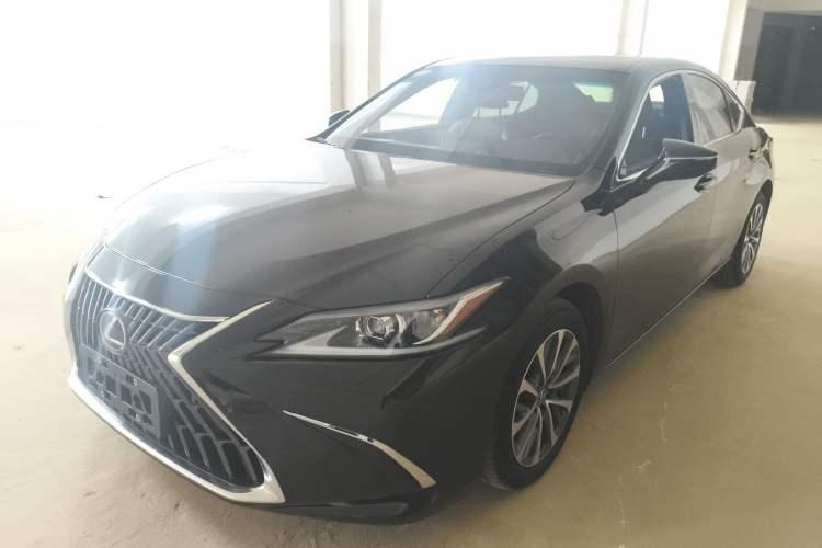 Used Lexus ES 2023 200 Excellence Edition