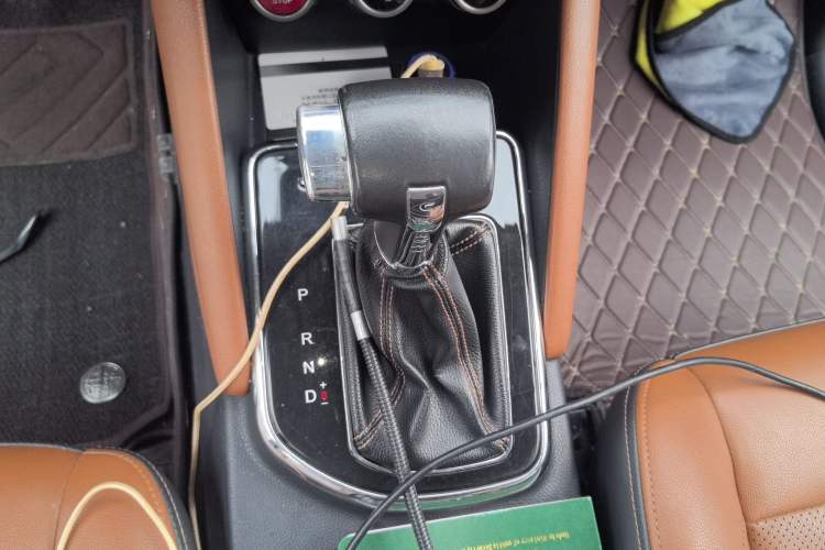 Used CHANGAN OSHAN CX70 2017 CX70T 1.5T Automatic Zunqing Edition
