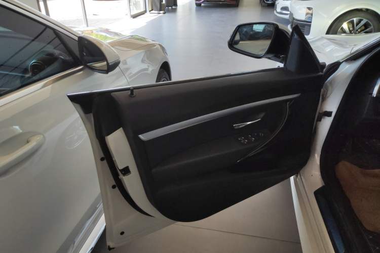 Used BMW 3 Series GT 2020 320i M Sport Package
