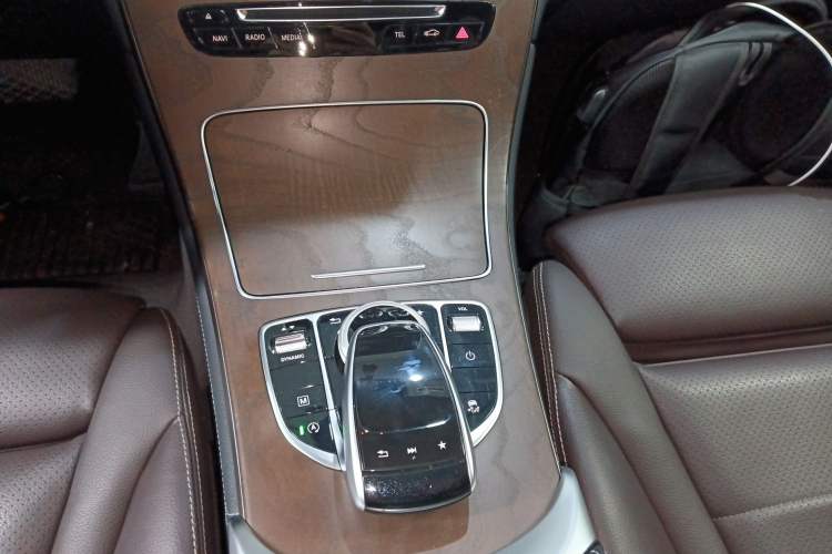 Used Mercedes-Benz GLC 2018 Refreshed GLC 300 4MATIC Dynamic Edition