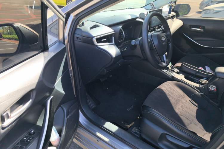 Used Toyota Corolla 2021 Dual-Motor 1.8L E-CVT Elite Edition