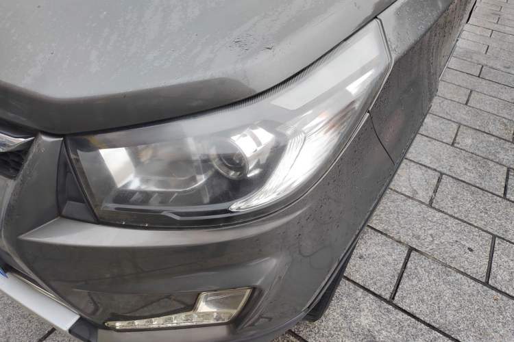 Used HYOSOW S3 2014 1.5L Luxury Version China IV Emission Standard
