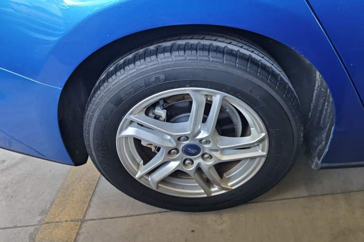 Used Ford Focus 2019 Sedan 1.5L Automatic FENGYUE Model China V Standard
