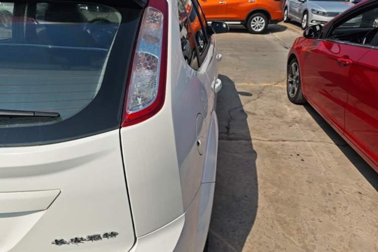 Used Ford Focus 2013 Hatchback Classic 1.8L Automatic Millionth Anniversary Edition
