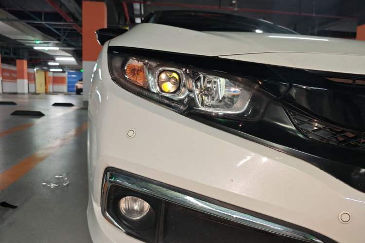 Used Honda Civic 2019 220TURBO CVT Dynamic Edition China VI Right Front Headlight