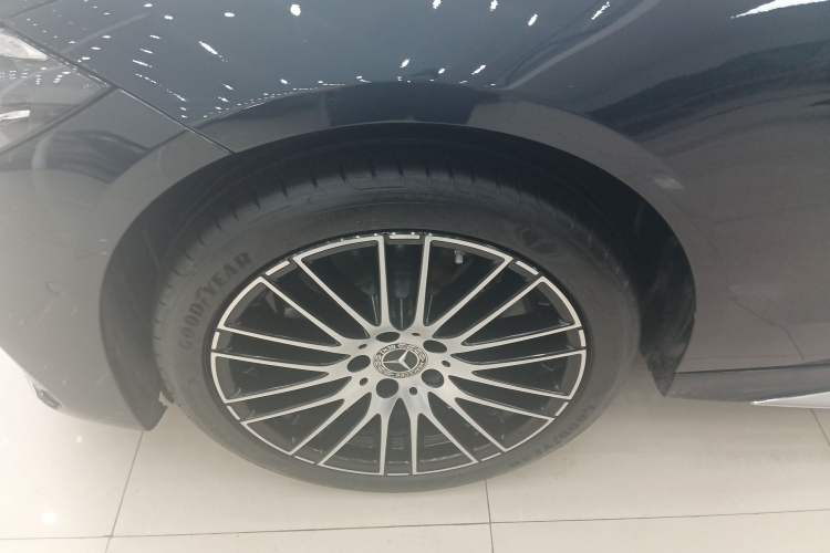 Used Mercedes-Benz C-Class 2022 C 260 L Sport Edition Left Front Wheel Hub