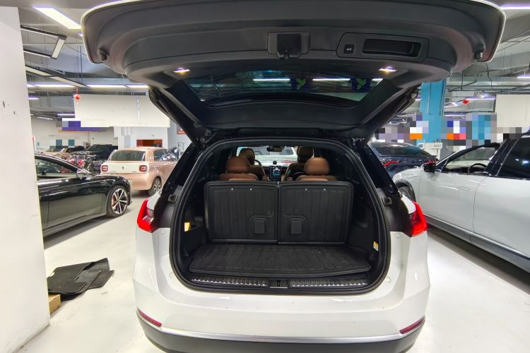 Used Nio ES8 2020 415 km Range 6-Seater Version