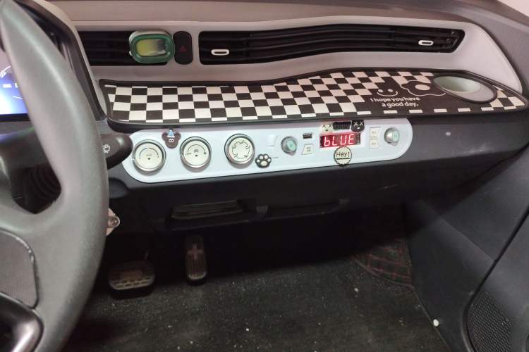 Used Wuling Hongguang MINIEV 2022 Macaron Premium Model – Lithium Iron Phosphate