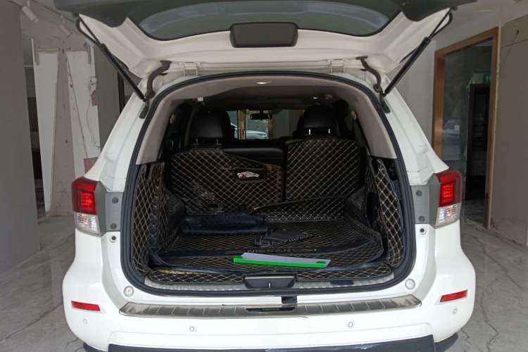 Used Nissan Terra 2020 2.5L XL Upper 4WD Automatic Four-Wheel Drive Luxury Edition Trunk