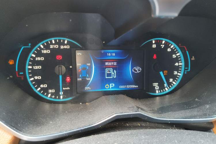 Used Soueast DX7 2015 1.5T Automatic Luxury Model
