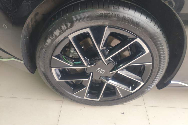 Used Avatr 06 2025 Max Extended-Range Edition