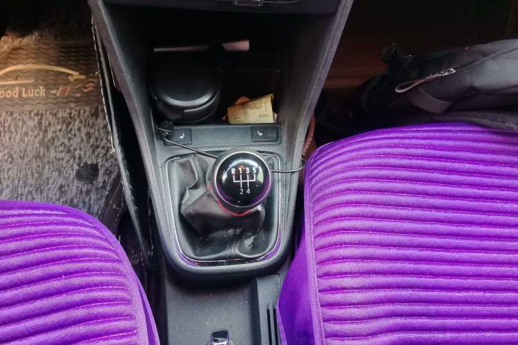 Used Volkswagen Jetta 2013 1.4L Manual Comfort Model
