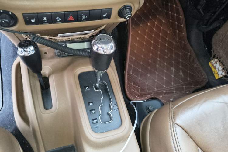 Used Jeep Wrangler 2013 3.6L Sahara Four-Door Edition
