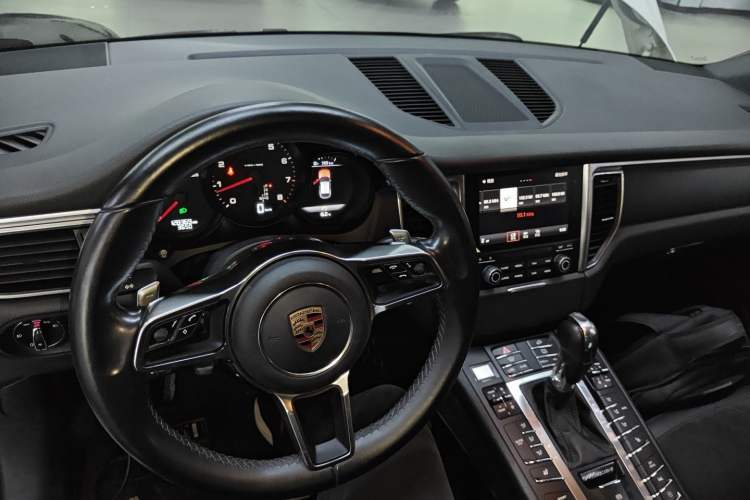 Used Porsche Macan 2017 Macan 2.0T