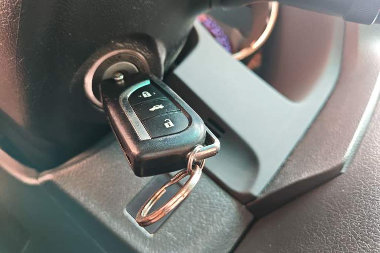 Used Toyota Reiz 2013 2.5S Elite Edition Vehicle Key