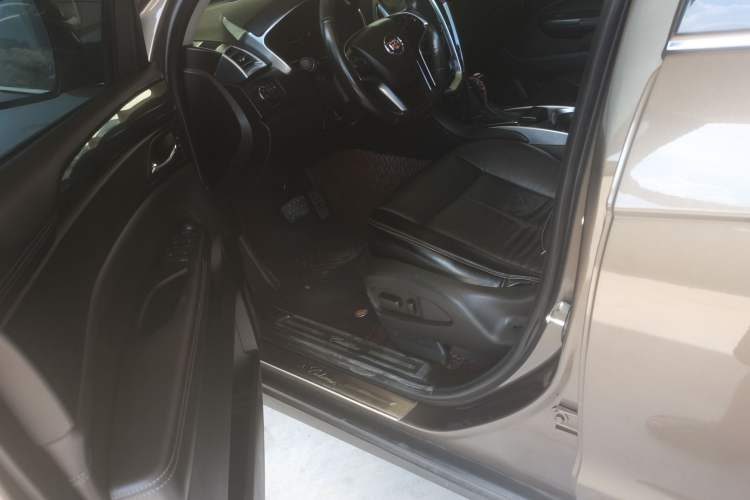 Used Cadillac SRX 2013 3.0L Comfort Model